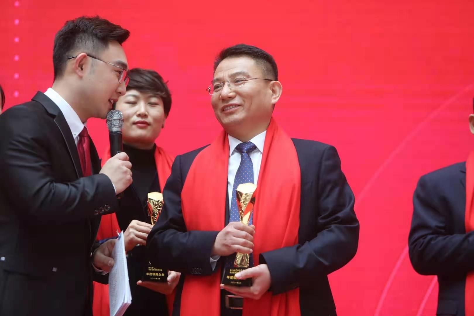 6adc42b149c64d3b8df9a7ab279428b9